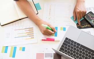 Distribusi Usia Penduduk Indonesia